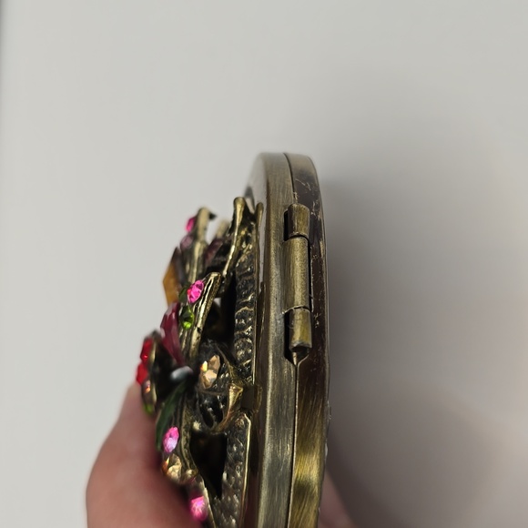 Jeweled Colorful Rhinestone Cabochons Ornate Brass Mirror Compact - Picture 10 of 13